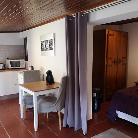 Guest House Villa Dos Poetas Sintra Exterior photo A studio apartment in France