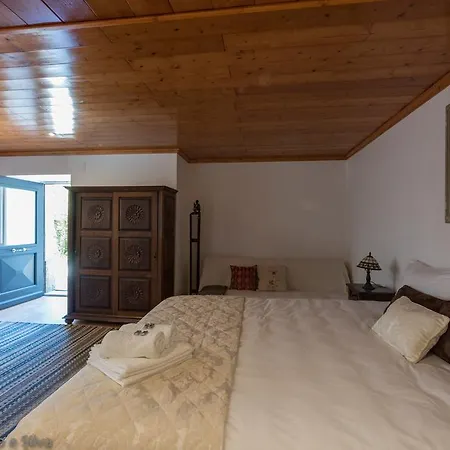 Guest House Villa Dos Poetas Sintra Room photo The bedroom