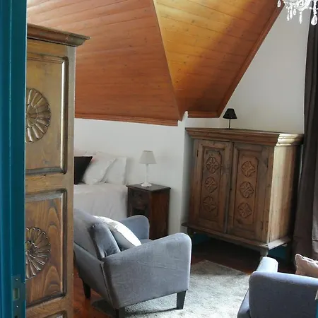Guest House Villa Dos Poetas Sintra Room photo The interior of the house
